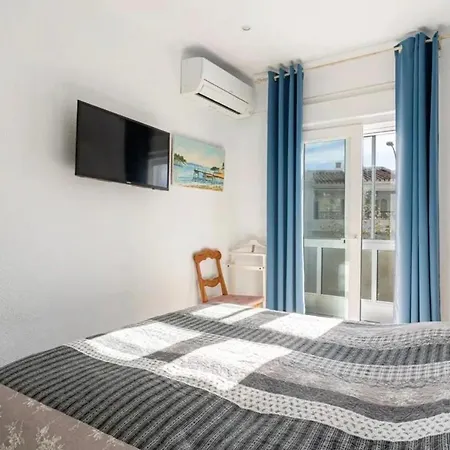 Torrecilla Apartment *